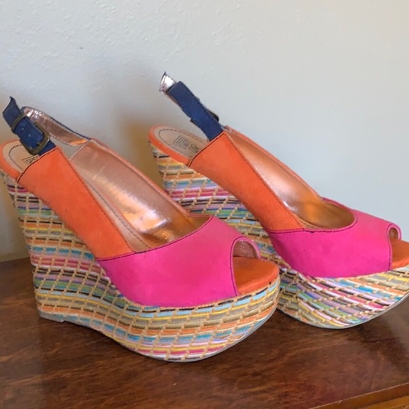 bright colored wedges